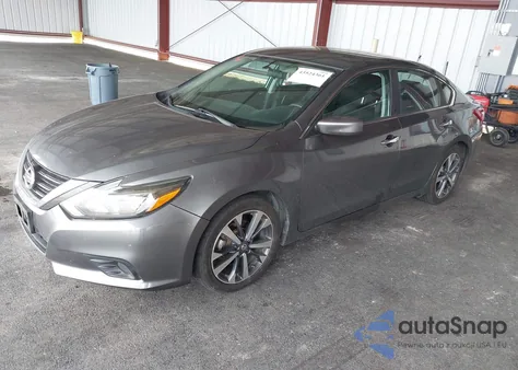 2017 Nissan Altima 2.5 Sr из США, поврежденный, VIN 1N4AL3AP1HC188696